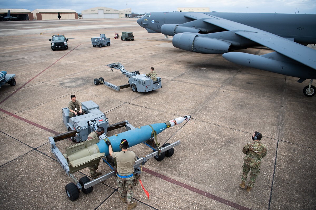 Impressive photos prove that the Mighty B-52 Stratofortress is still kicking ass 50 years after Operation Linebacker II