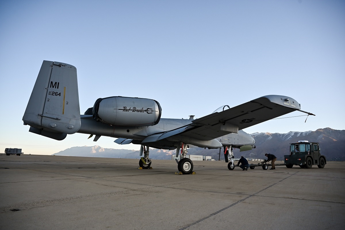 A-10 Warthog that crash landed after being damaged by misfired cannon is back flying again after 4 years