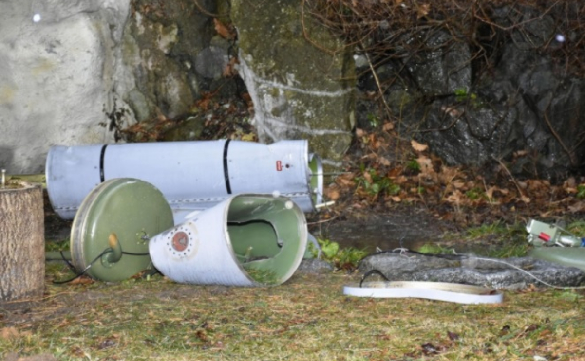 F-16 that destroyed an SA-3 during operation Northern Watch jettisoned at least one drop tank in residential area in Japan during in-flight emergency