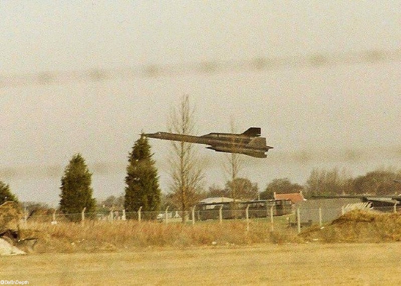 SR 71 Low Flyby