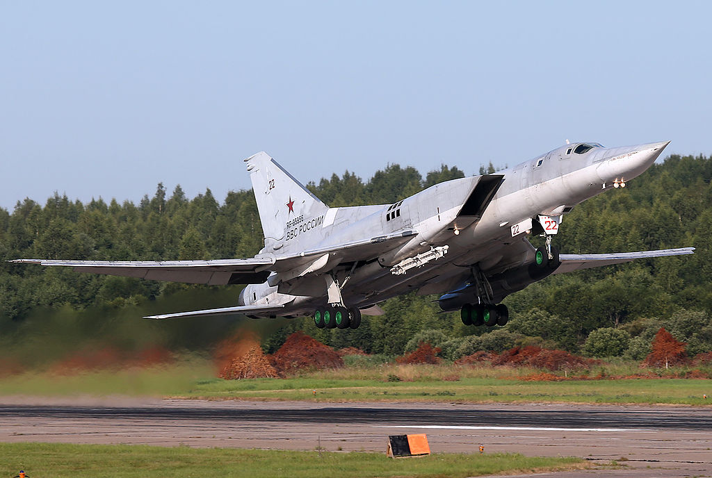 Two Crew Members killed in Tu-22M3 Backfire Supersonic Bomber crash in Murmansk Region