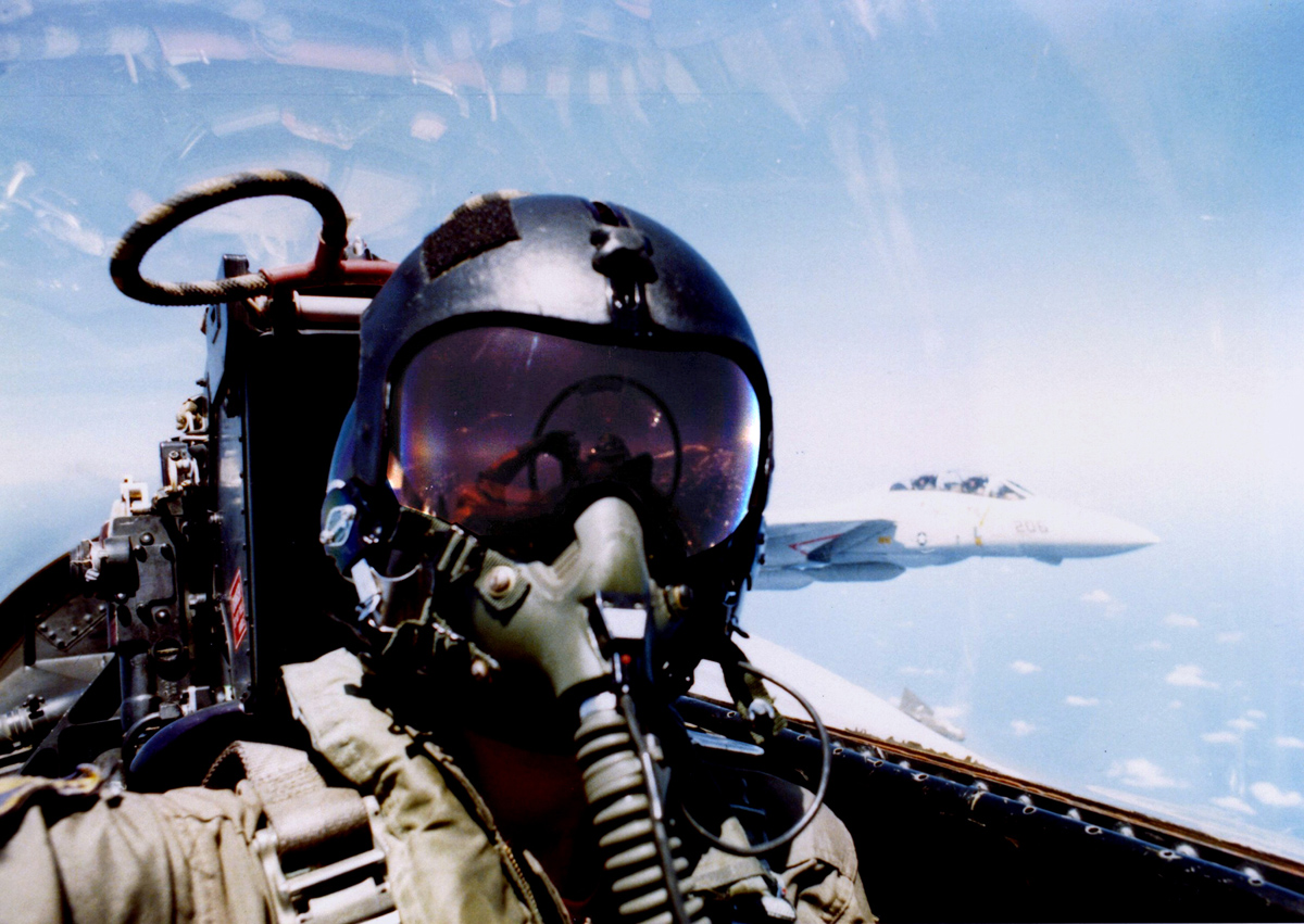 F-14 Cockpit Selfie – The Untold Story