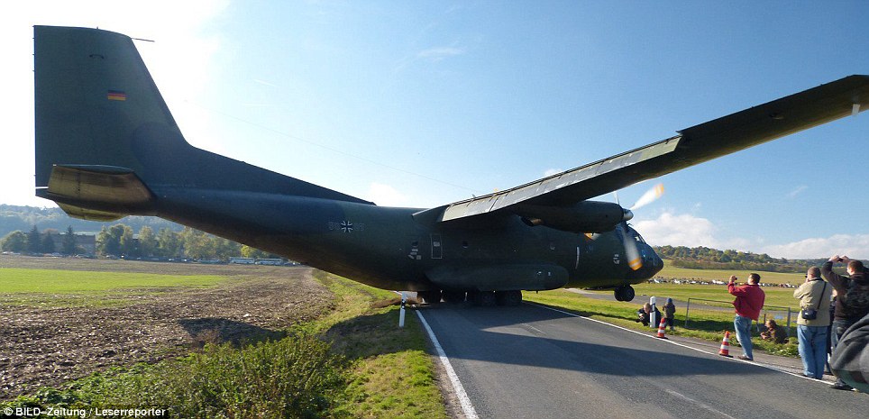 Video: This Luftwaffe C-160 Transall Cargo Plane Nearly Mowed Down Spotters while Landing