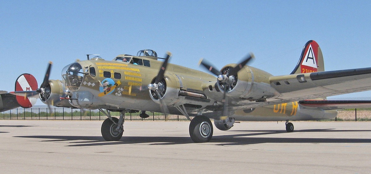 Collings Foundation B-17 Flying Fortress Crashes