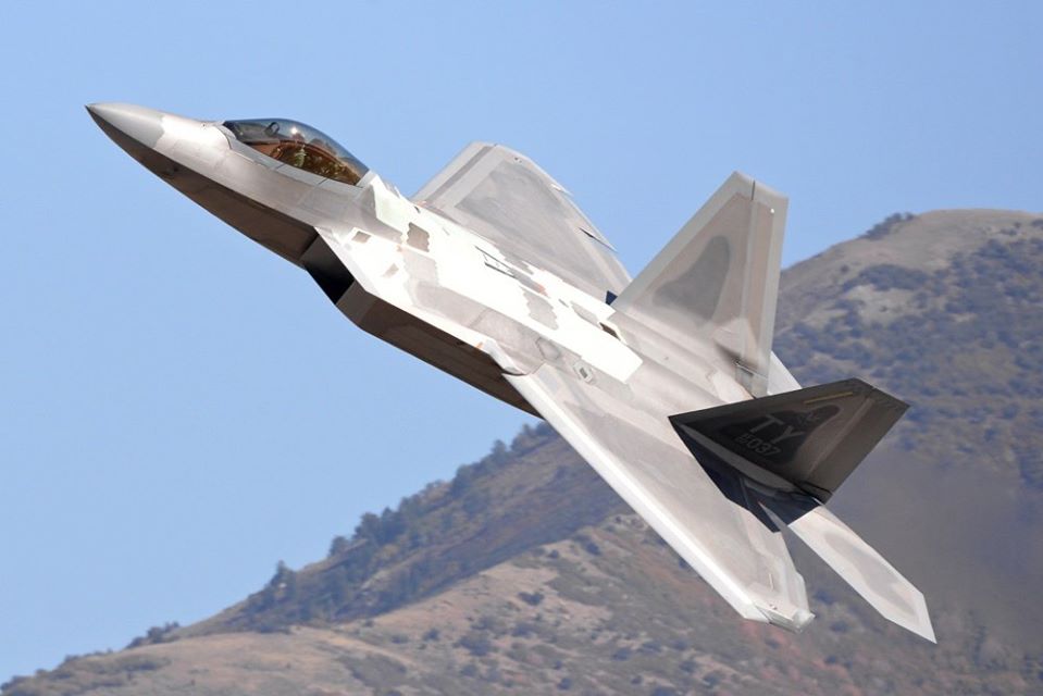 F-22 Raptor that Crash Landed More than Seven Years Ago Takes to the Air again