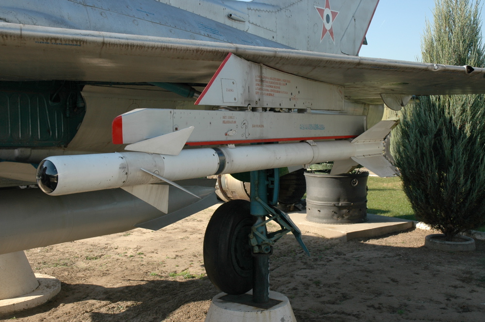 Jack in the Box! How an AIM-9 Sidewinder that failed to explode after embedding itself inside a Chinese MiG-17 was reverse-engineered into the Soviet AA-2 Atoll