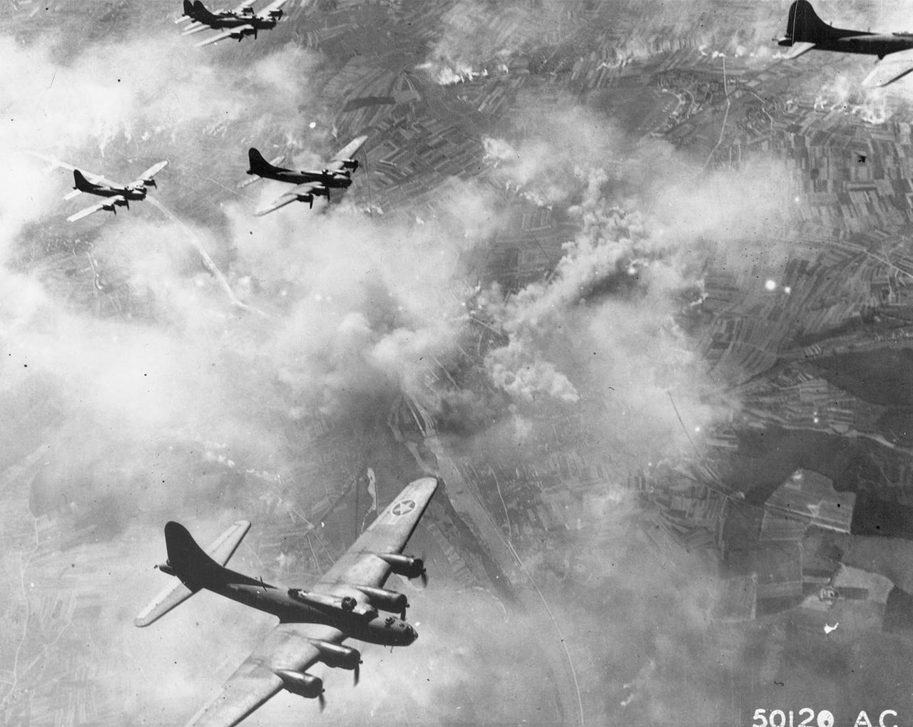 Norden Bombsight, Formation Bombing and Lead Crews: How American B-17 Bombers Hoped to Achieve Air Superiority during Long-Range Daylight Precision Bombings over Germany