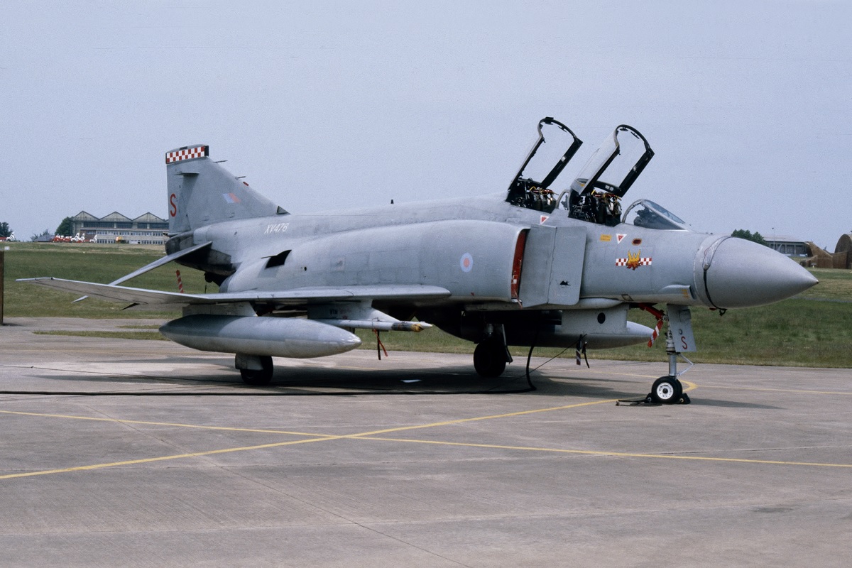 The story of the RAF Phantom that made an emergency landing at Tonopah AFB and was stenciled with an “F-117 DON’T ASK” zap