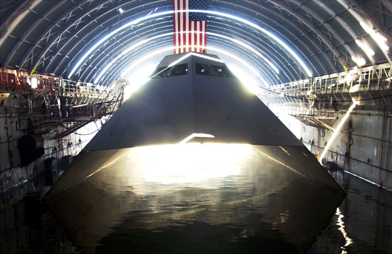 Remembering the Lockheed Sea Shadow, the ship that used the same stealth technology of the F-117 Nighthawk