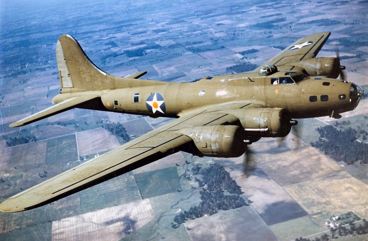 1280px Color Photographed B 17E in Flight