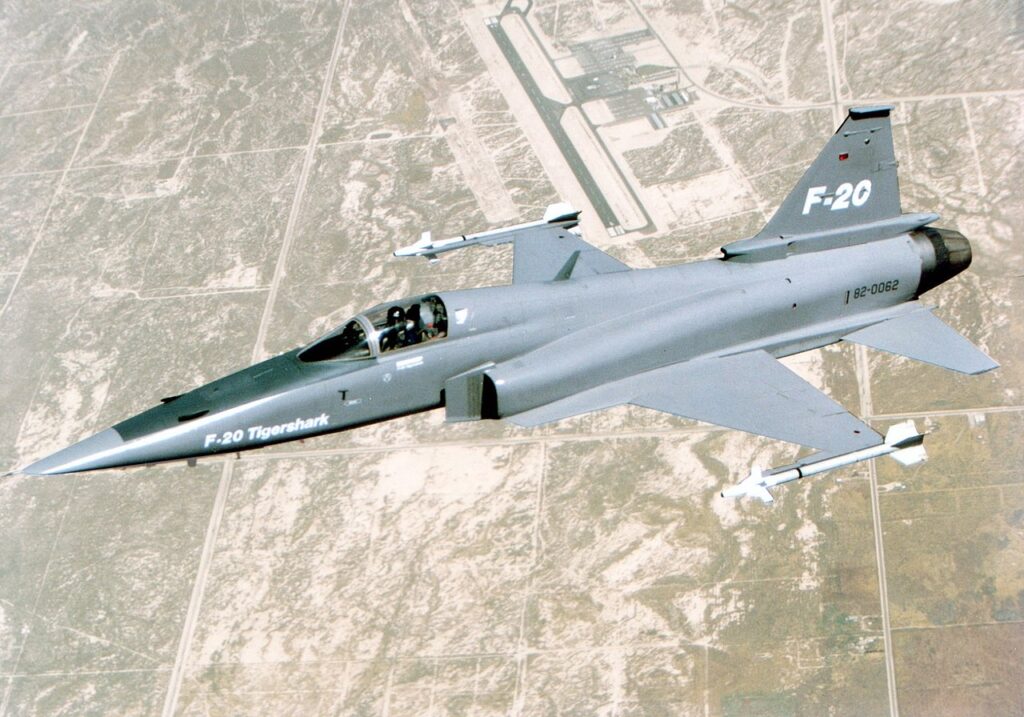 F-20_flying