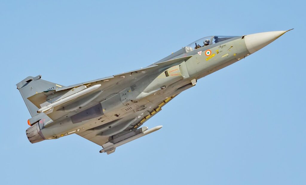 IAF_Tejas_full_size_32941198511