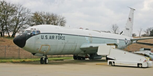 EC-135-Looking-Glass