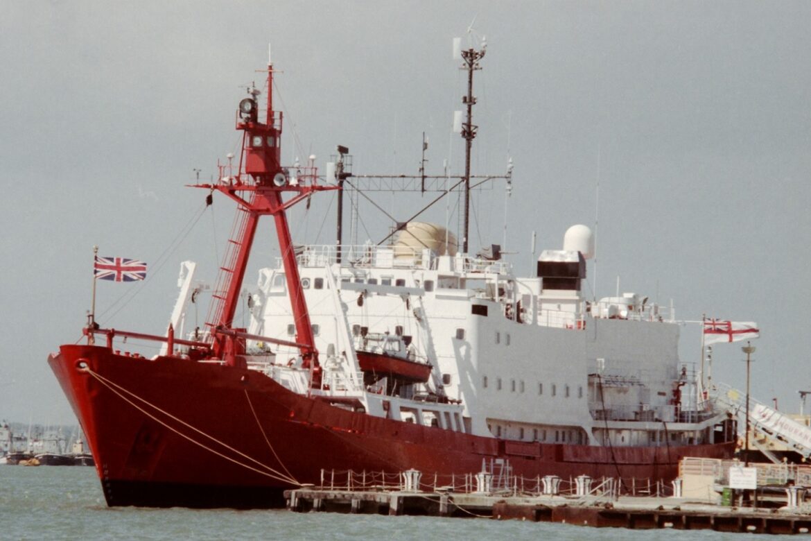 HMS-Endurance-Falklands-War