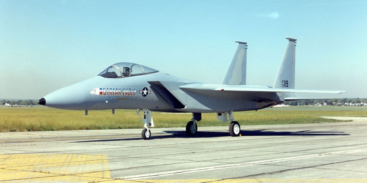 The Streak Eagle, the Hot-Rod Stripped Down F-15 that climbed faster than the Saturn V moon rocket