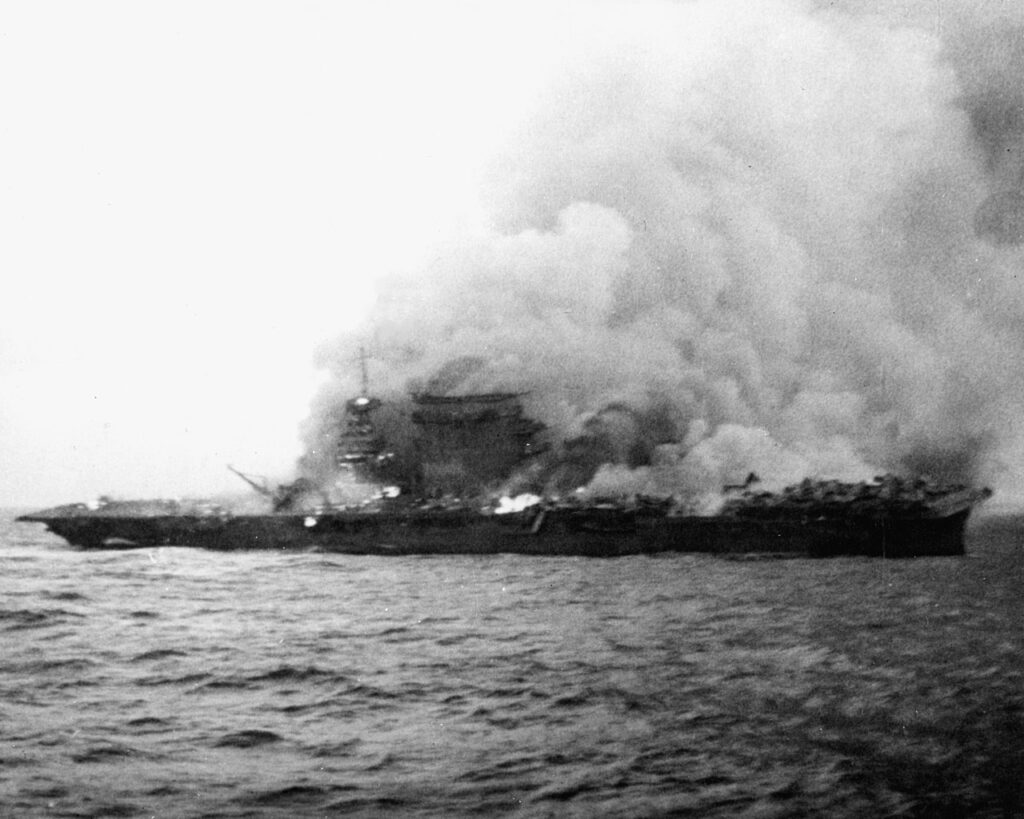 USS-Lexington-CV-2-sinking