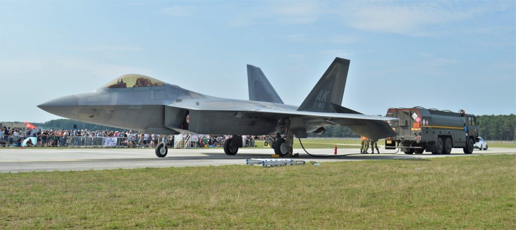 SIAF-F-22-Raptor