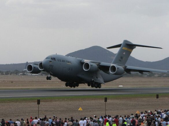 C-17-Globemaster-III-Airshow-1200x899-1