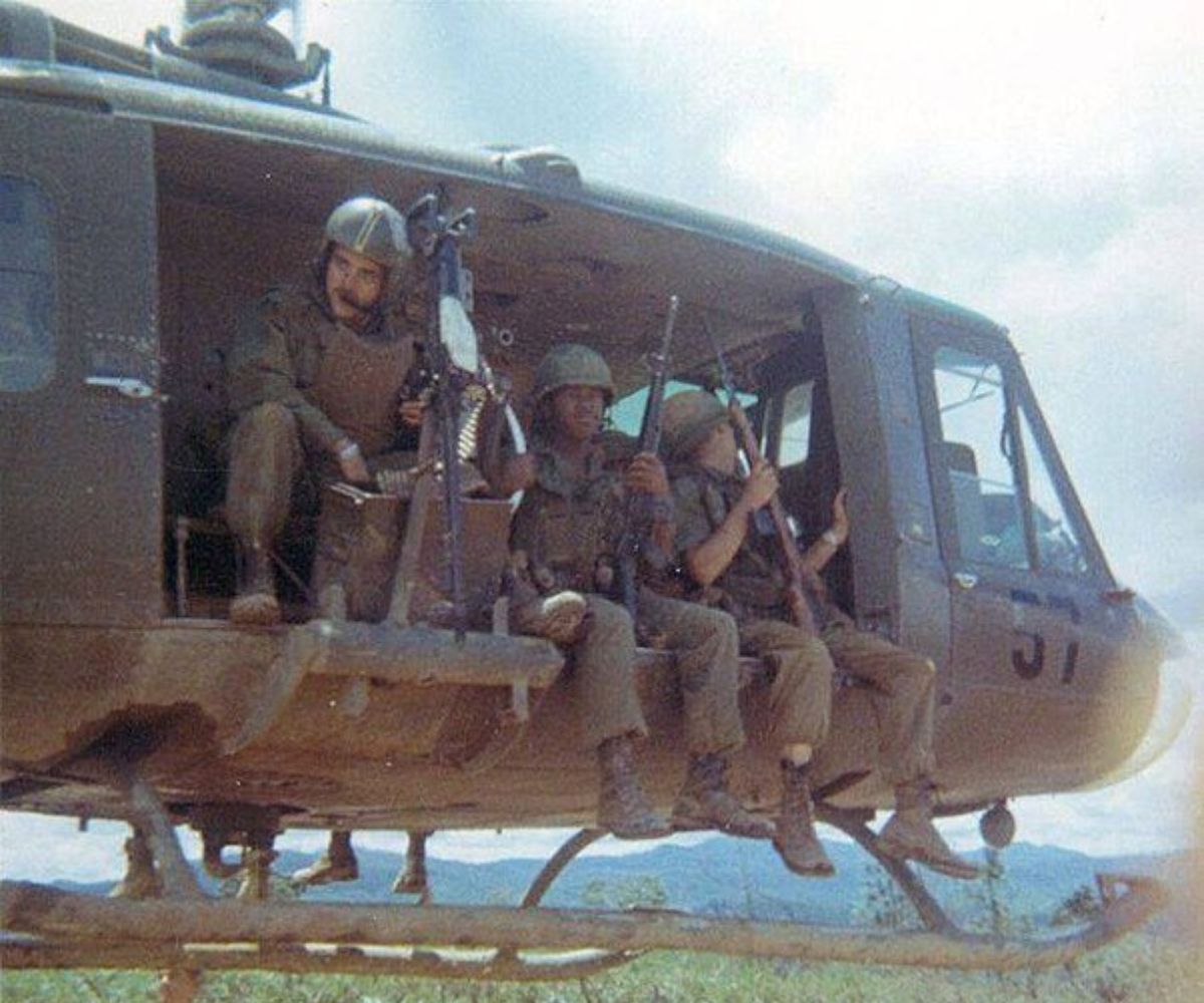 Huey crew members explain why UH-1 helicopters (almost) always flew with doors open during the Vietnam War
