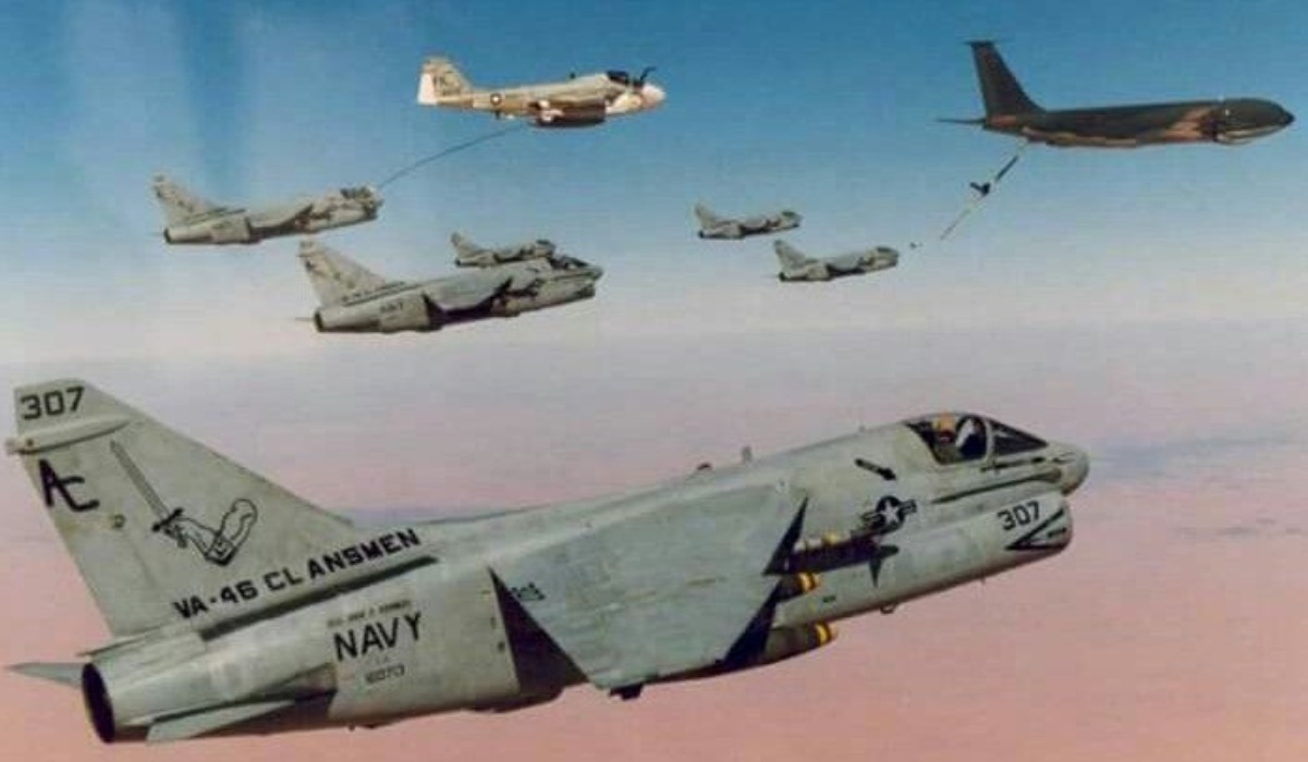 US Navy A-7 pilot recalls refueling every 30–40 minutes from USAF KC-135s during a Corsair II 5-ship TRANSPAC flight