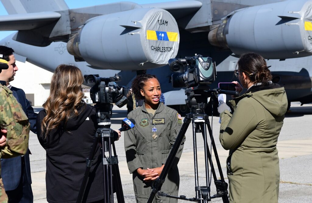 C-17-Crew-DFC