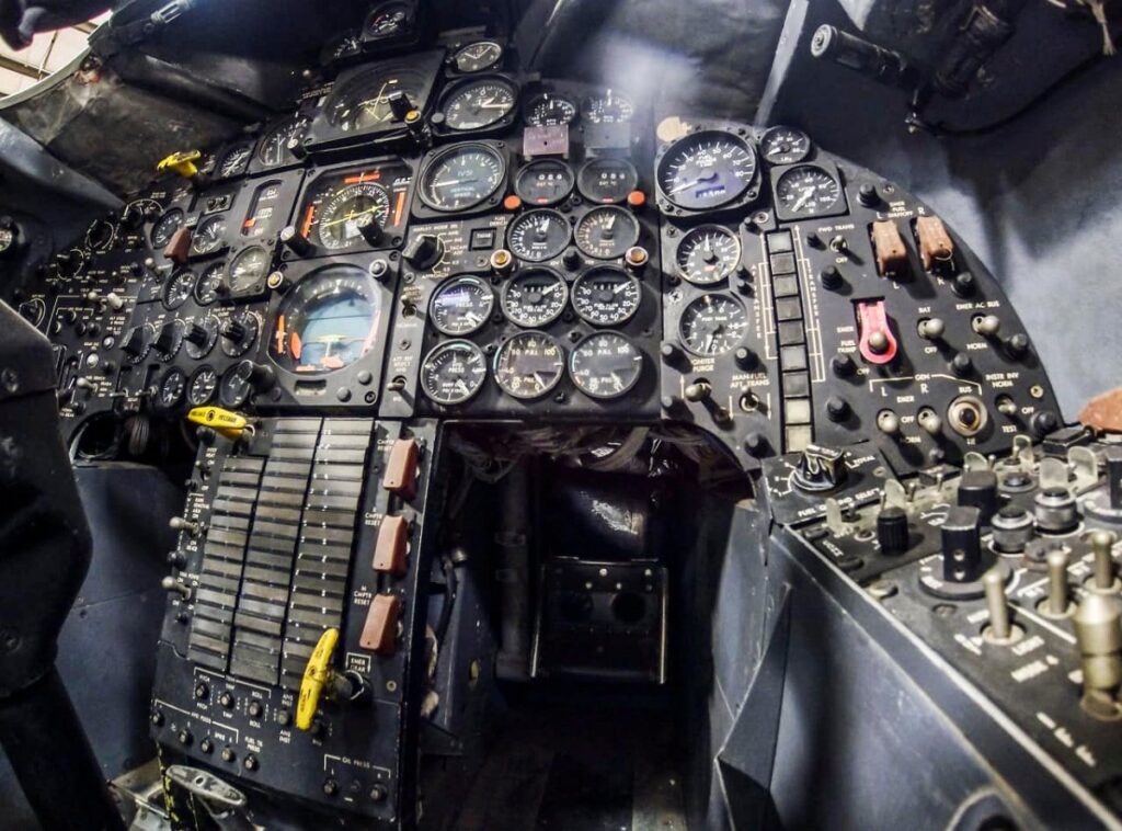 SR-71-Cockpit