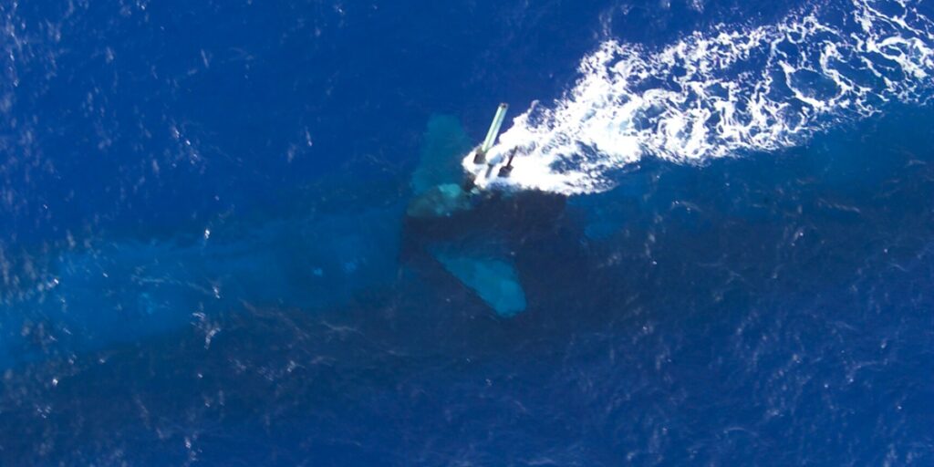 USS-Key-West-at-periscope-depth-1