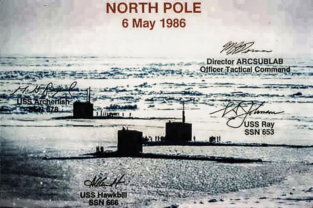 Attack-submarines-North-Pole