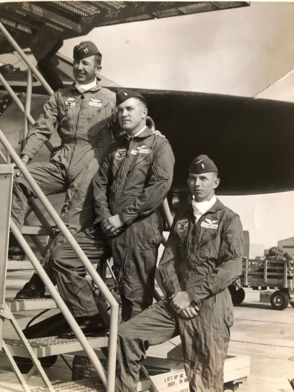 B-58 navigator recalls when his pilot turned in his wings after their Hustler went in a nose-high stall during a night training Mach 2 bomb run over Dallas