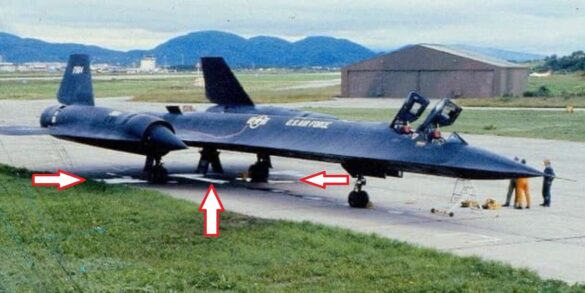 SR-71-Blackbird-Leaking-Fuel