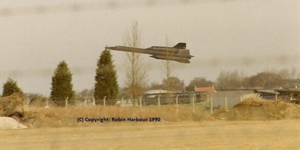 SR-71-low-pass