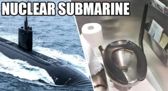 Submarines-toilet