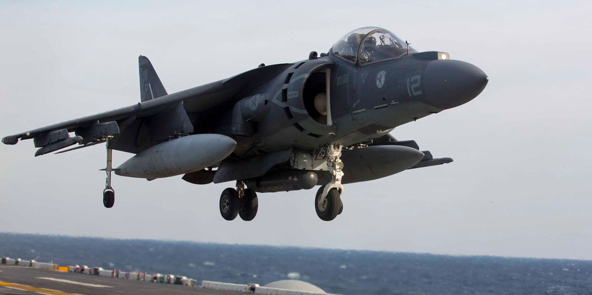 All good things must come to an end: USMC marks graduation of last AV-8B Harrier II pilots