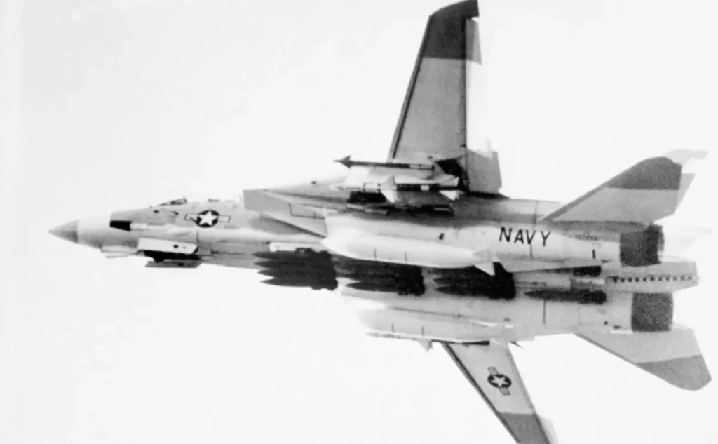 F-14-Tomcat-bombs