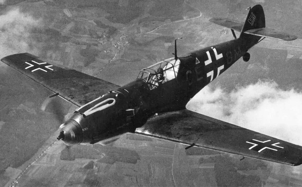 Bf 109 Vs Spitfire: the handling tests and why the former turned more readily to the right than to the left