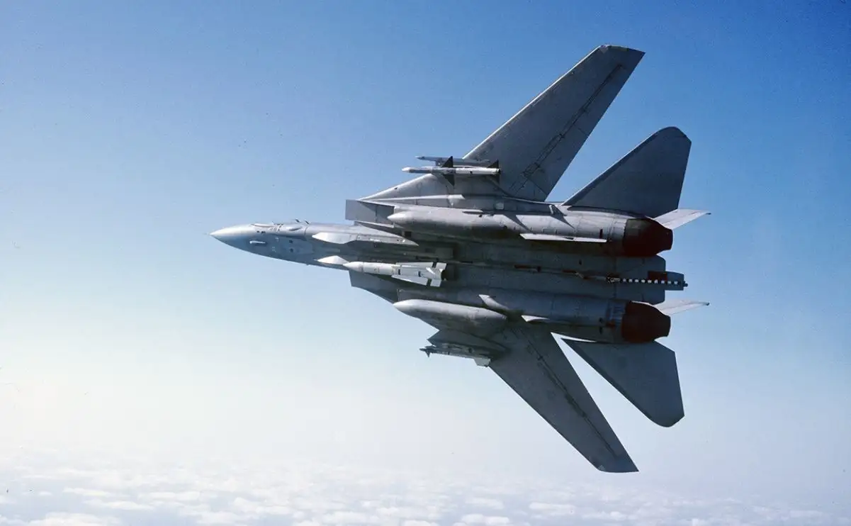 A Life-or-Death Experience: F-14 pilot recalls when he and his RIO had a Tomcat single-engine cat shot