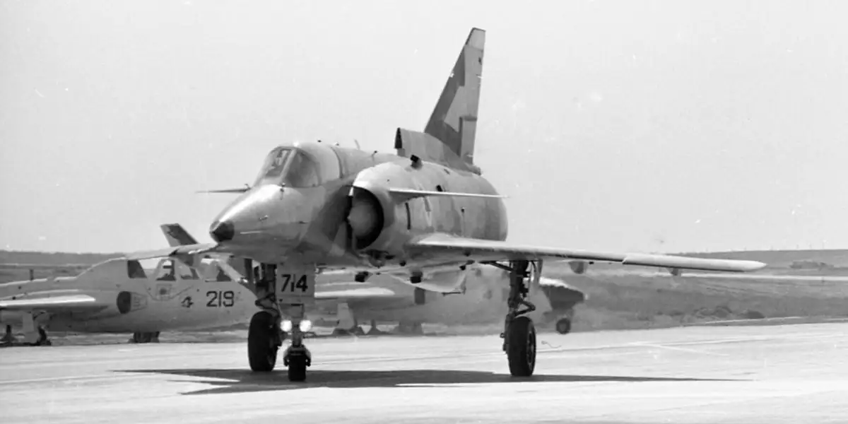 Here’s why Lavi fighter bomber cancellation led Israeli aerospace industry to help China in J-10 development (with unauthorized transfer of American technology)