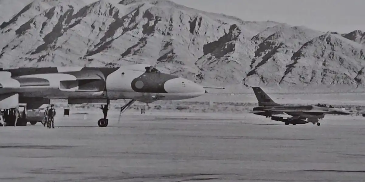 “We had to stay closed inside Vulcan due to hydrazine vapors after F-16 crash.” RAF Vulcan Navigator recalls unusual Red Flag sortie